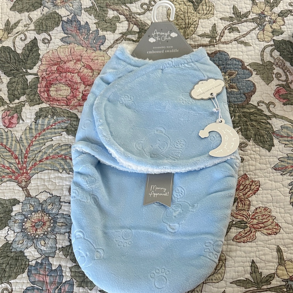 Blue Embossed Swaddle - Picture 1 of 2